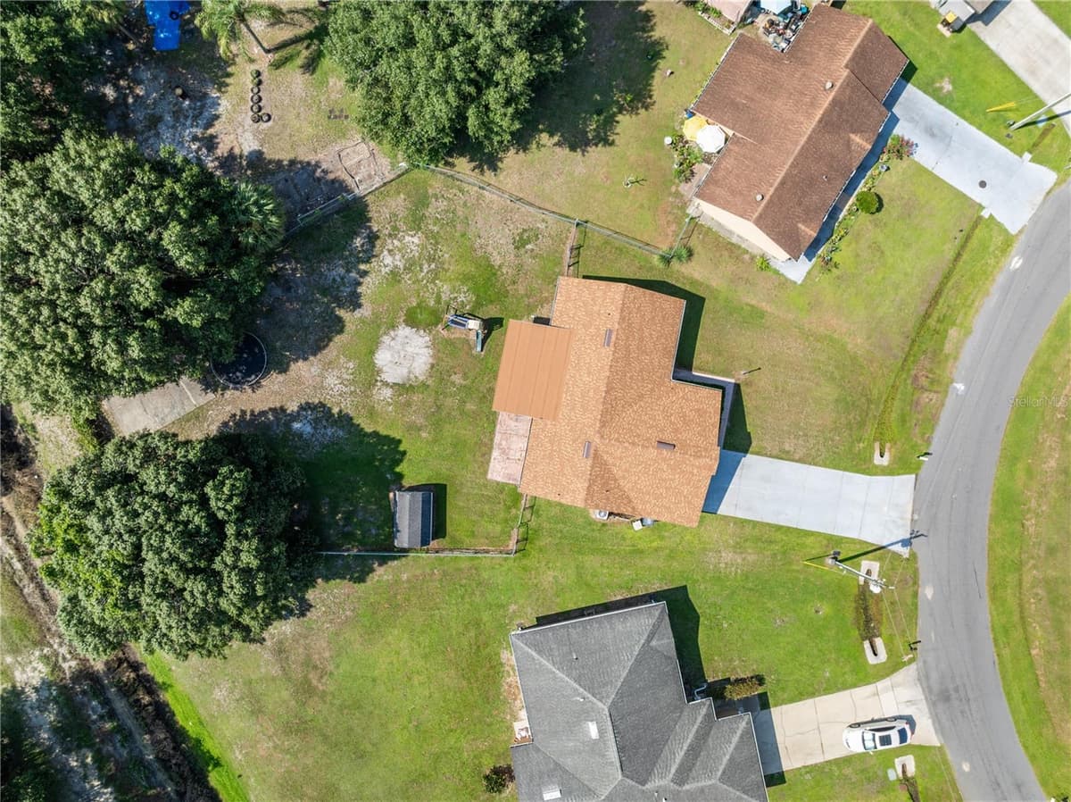 743 DROMEDARY DRIVE — photo 40 of 44