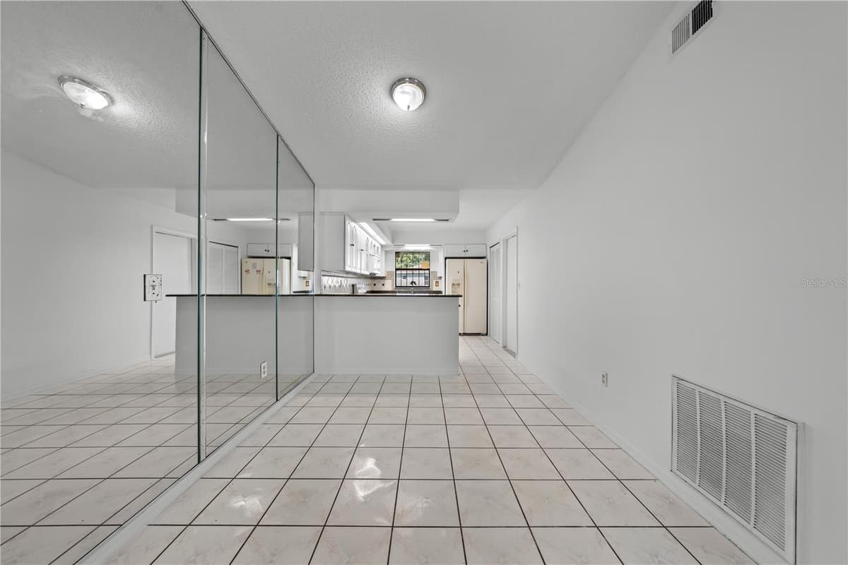 743 DROMEDARY DRIVE — photo 10 of 44