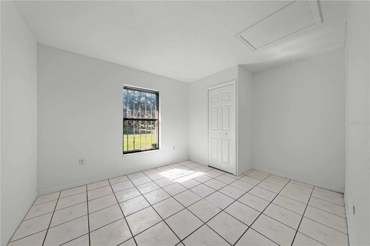 743 DROMEDARY DRIVE — photo 23 of 44