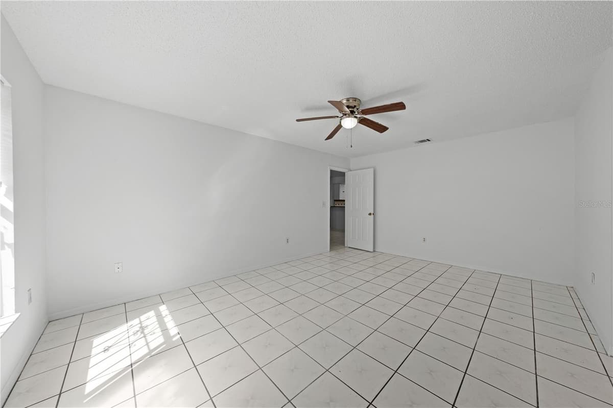 743 DROMEDARY DRIVE — photo 18 of 44