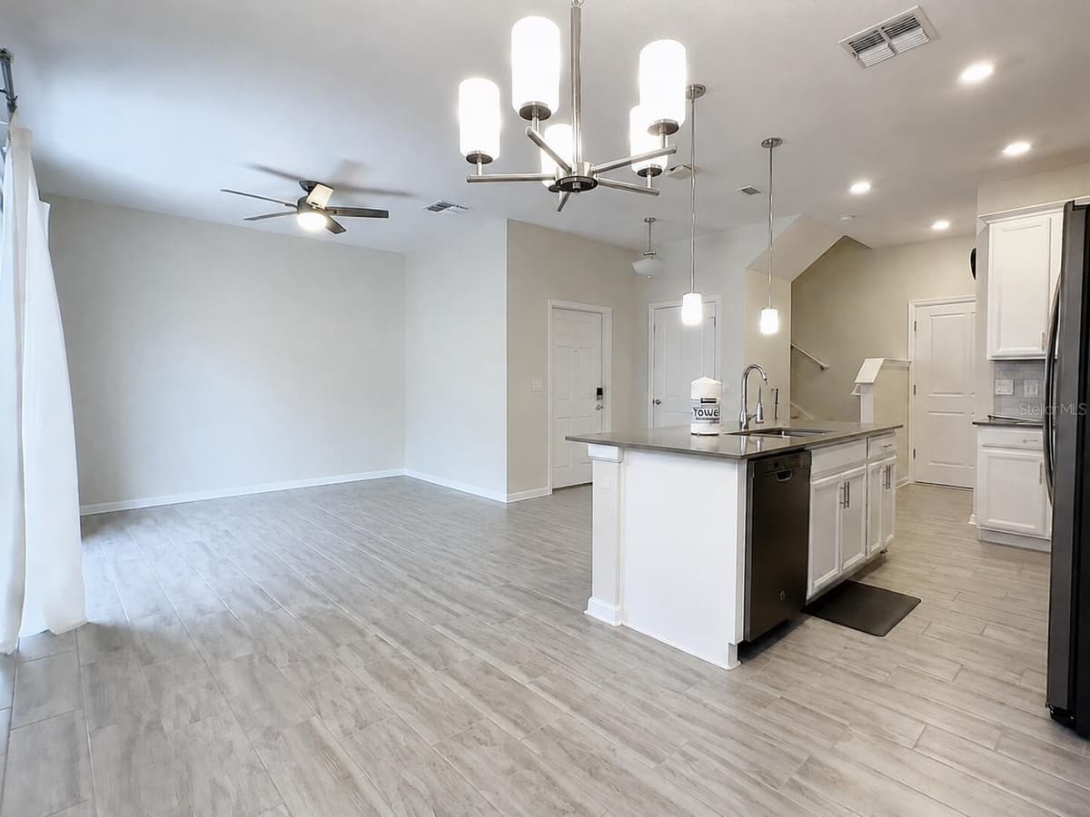 1312 SHINNECOCK HILLS DRIVE — photo 5 of 21