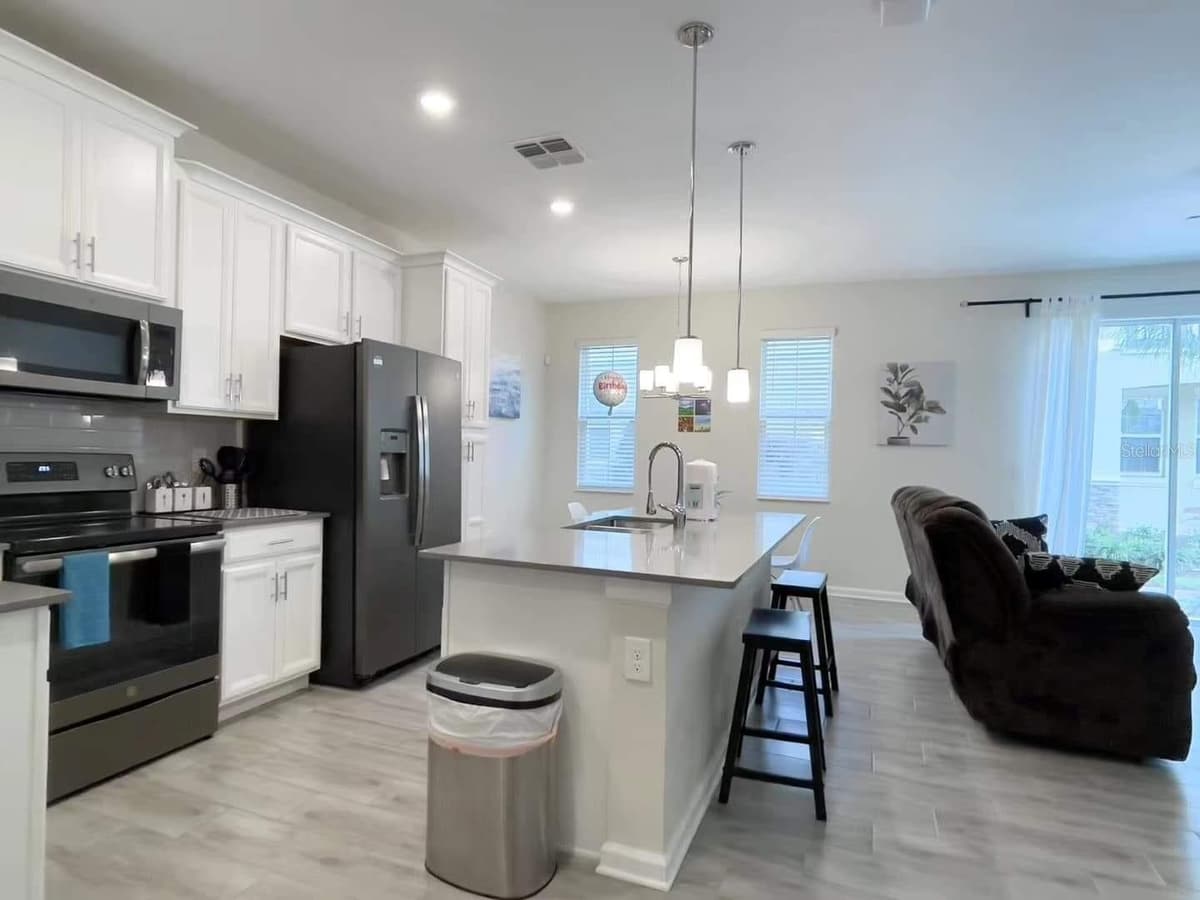 1312 SHINNECOCK HILLS DRIVE — photo 3 of 21