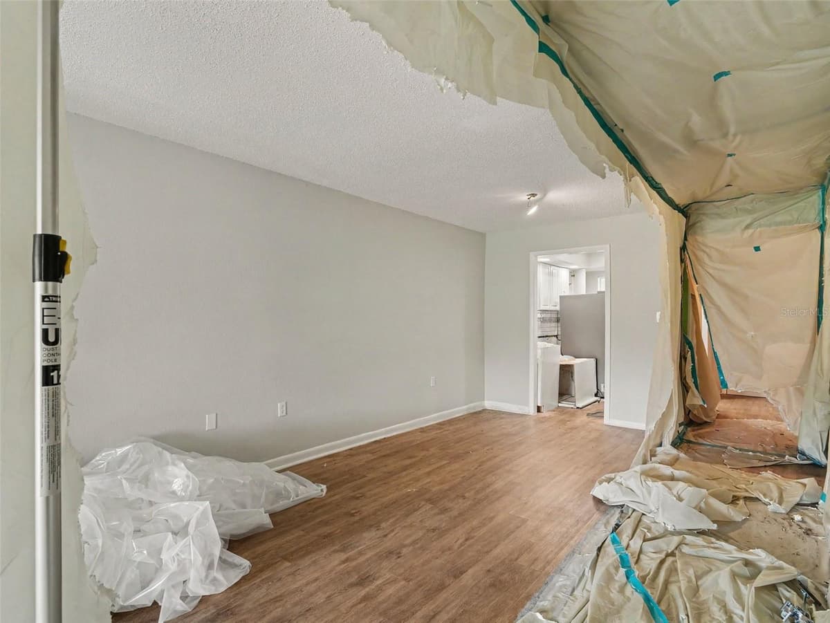 4023 LAKE BAYSHORE DRIVE — photo 15 of 41