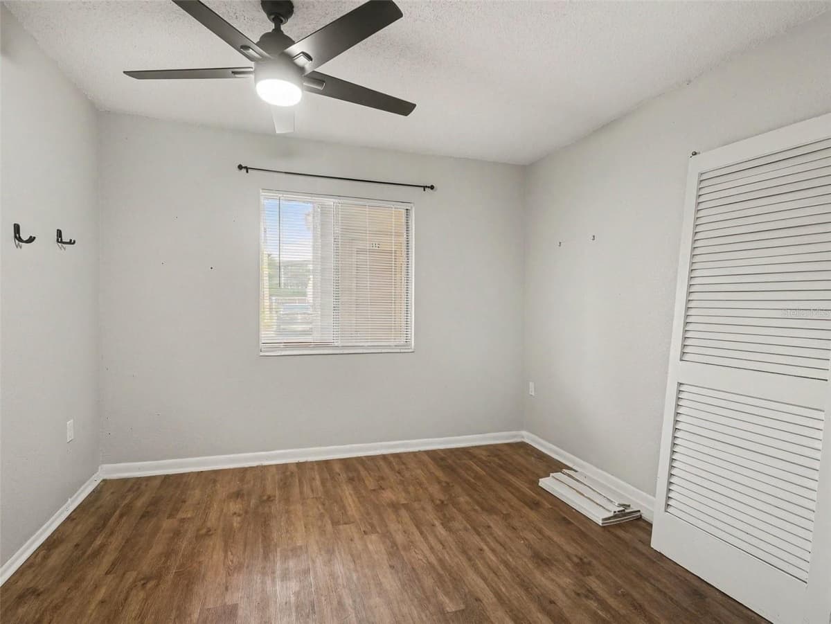 4023 LAKE BAYSHORE DRIVE — photo 21 of 41