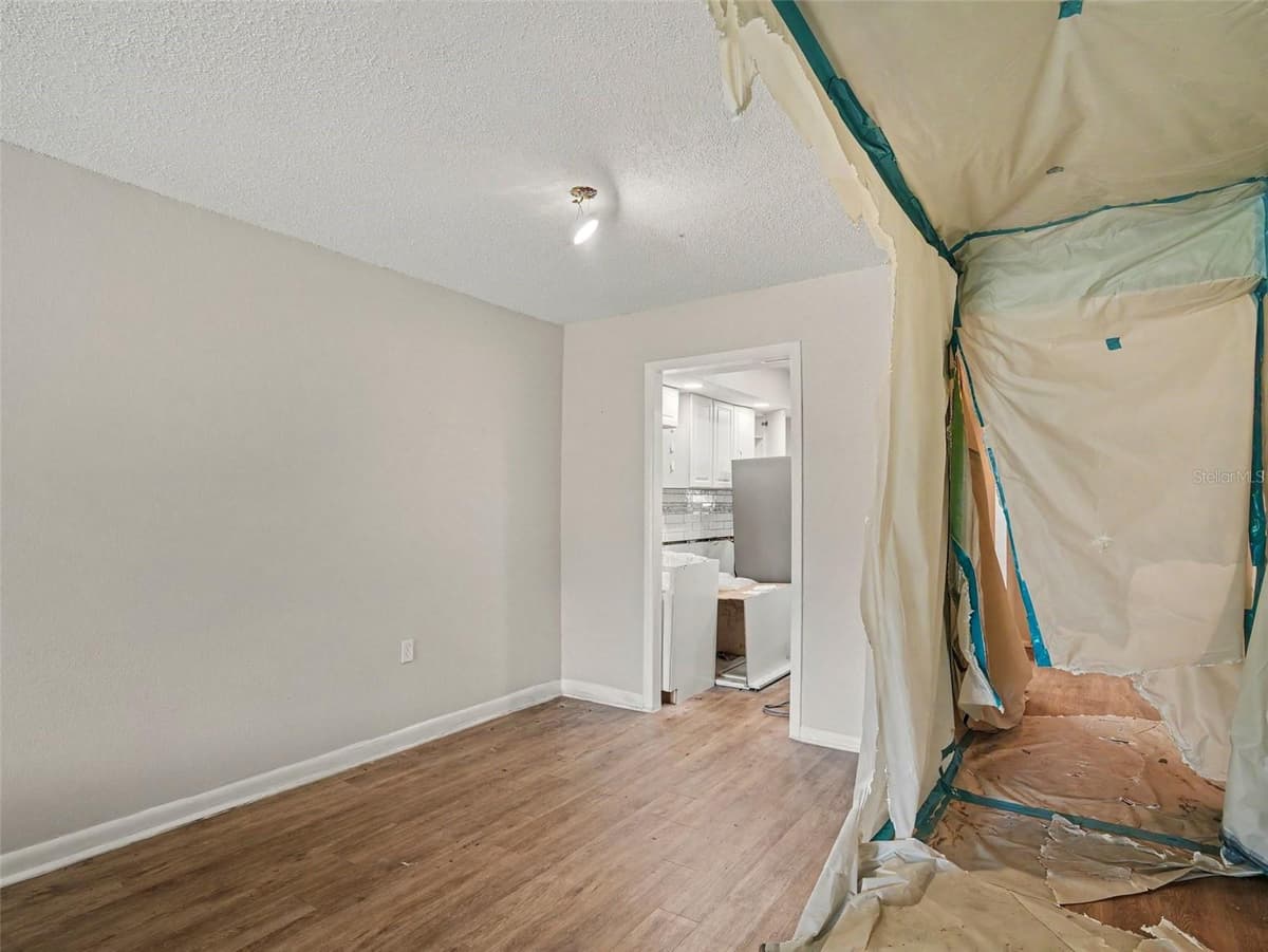4023 LAKE BAYSHORE DRIVE — photo 12 of 41