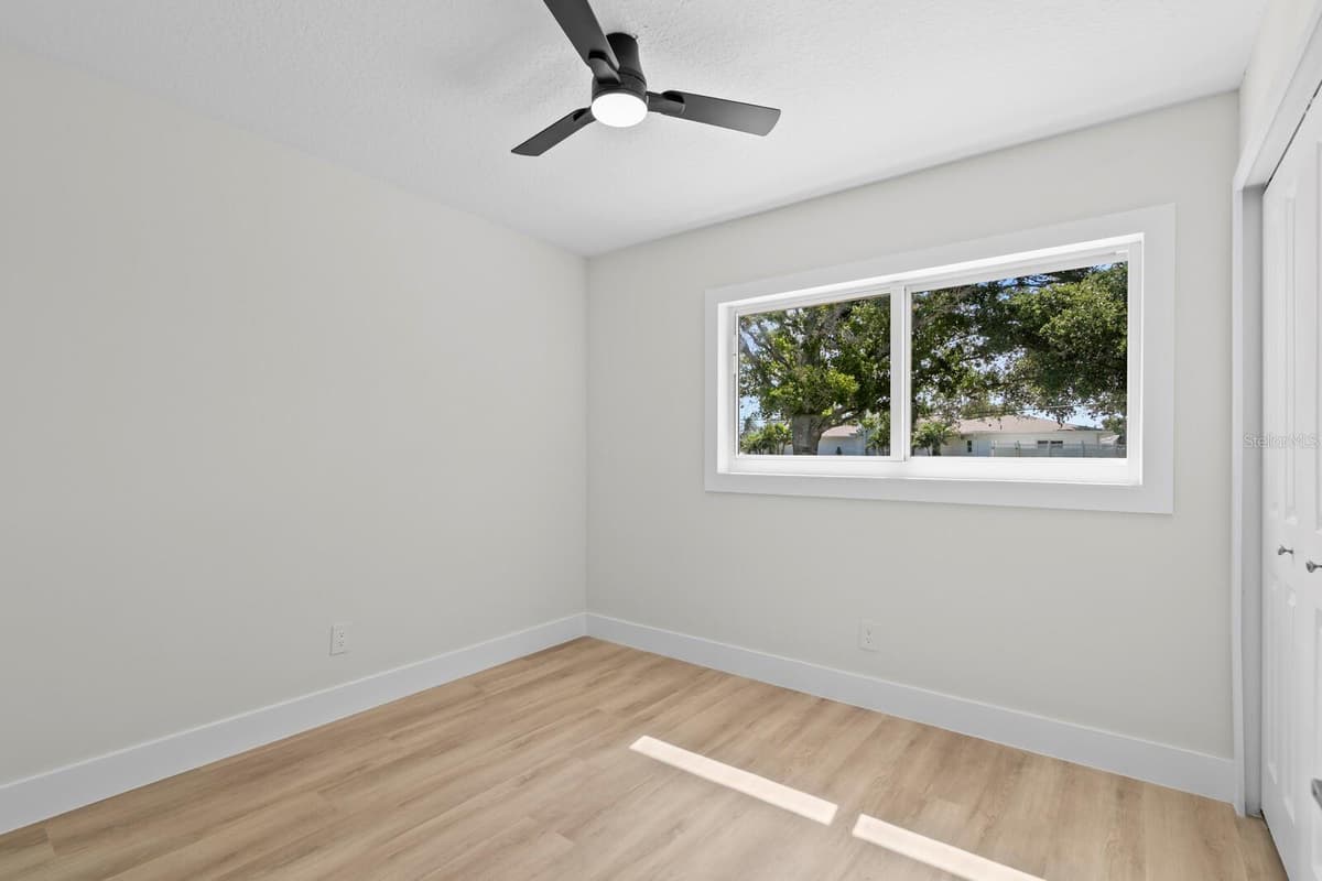 202 DRIFTWOOD LANE — photo 34 of 47