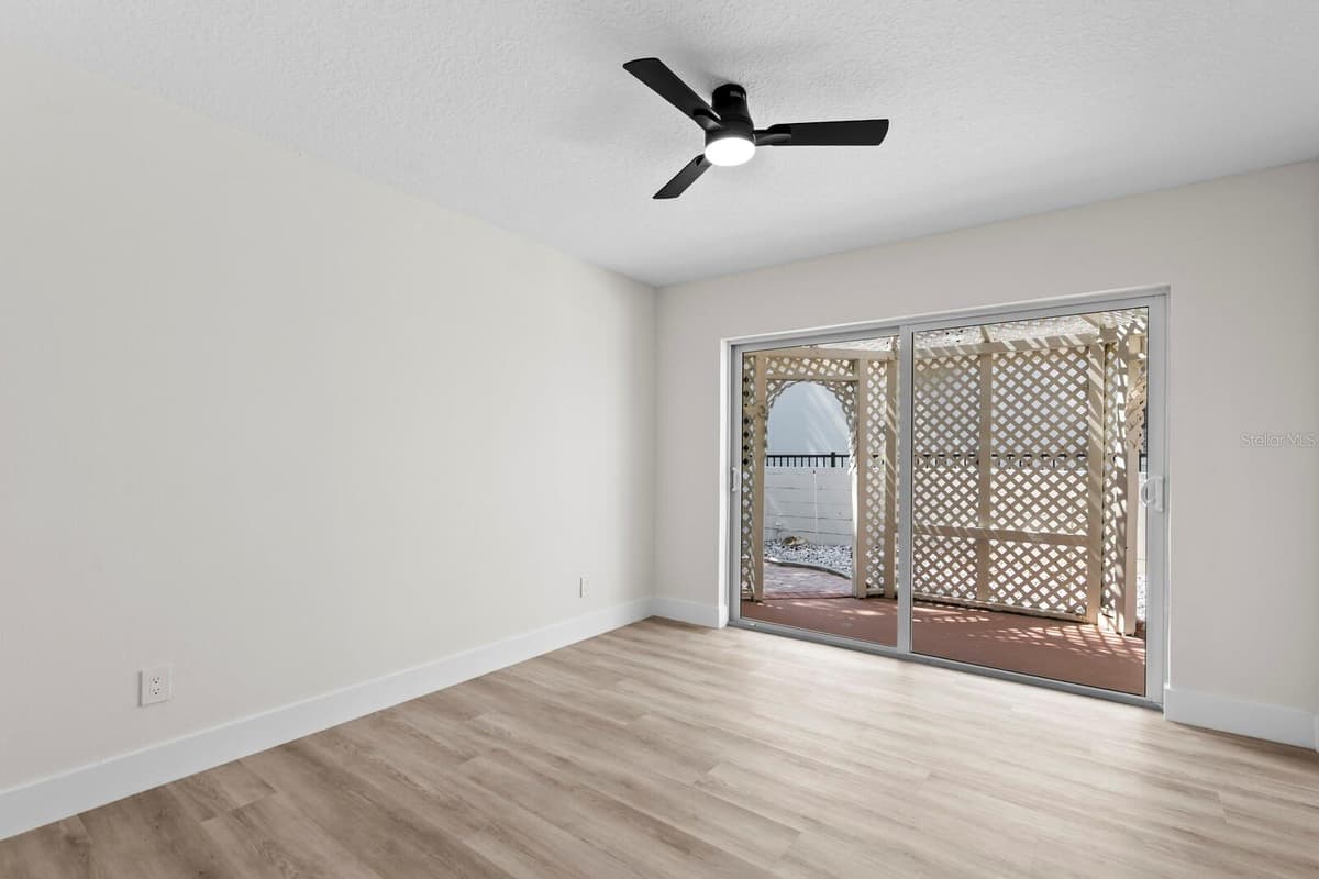 202 DRIFTWOOD LANE — photo 32 of 47