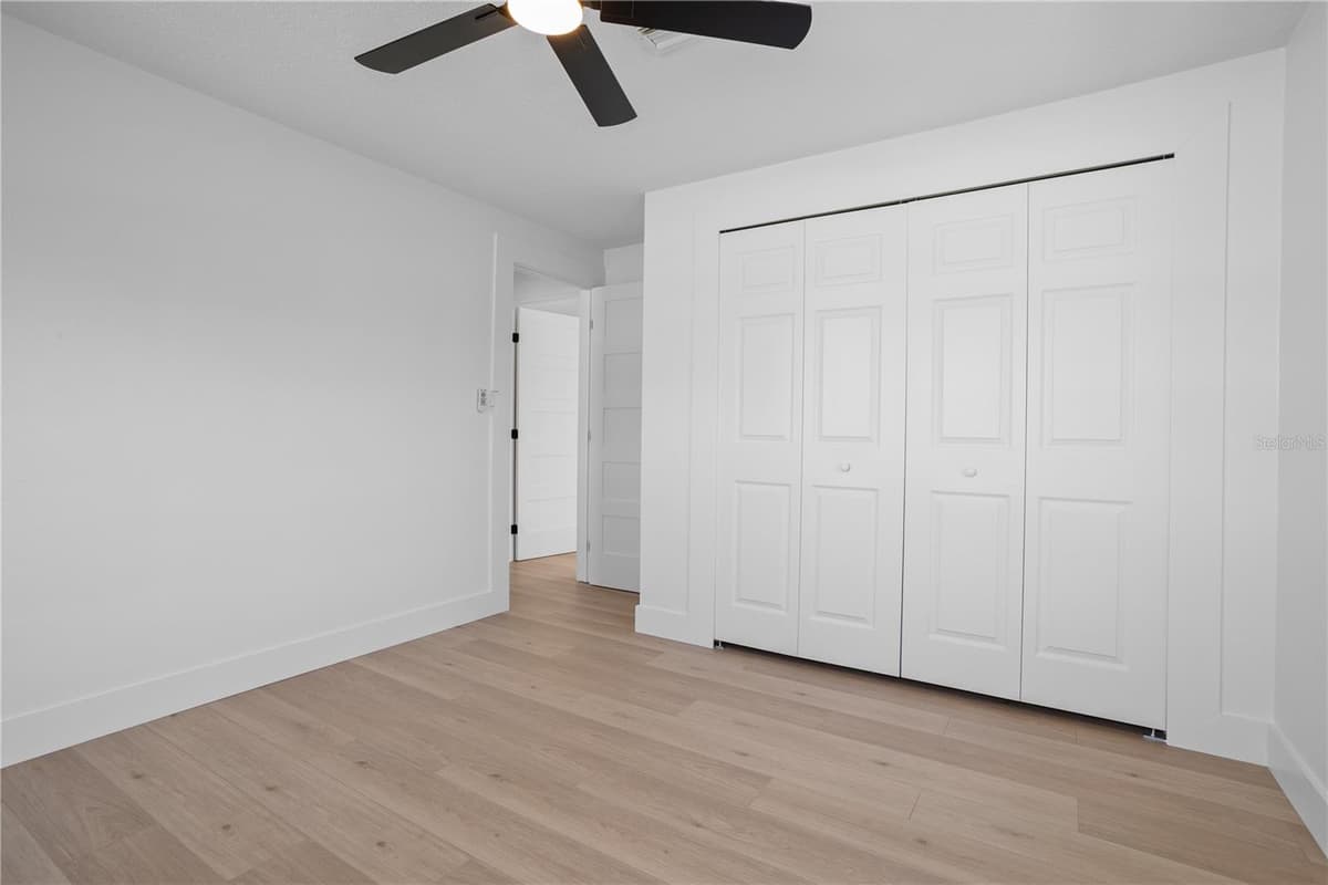 320 BENTON STREET — photo 32 of 40