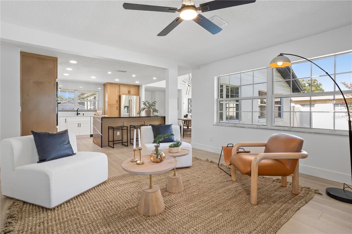 320 BENTON STREET — photo 17 of 40