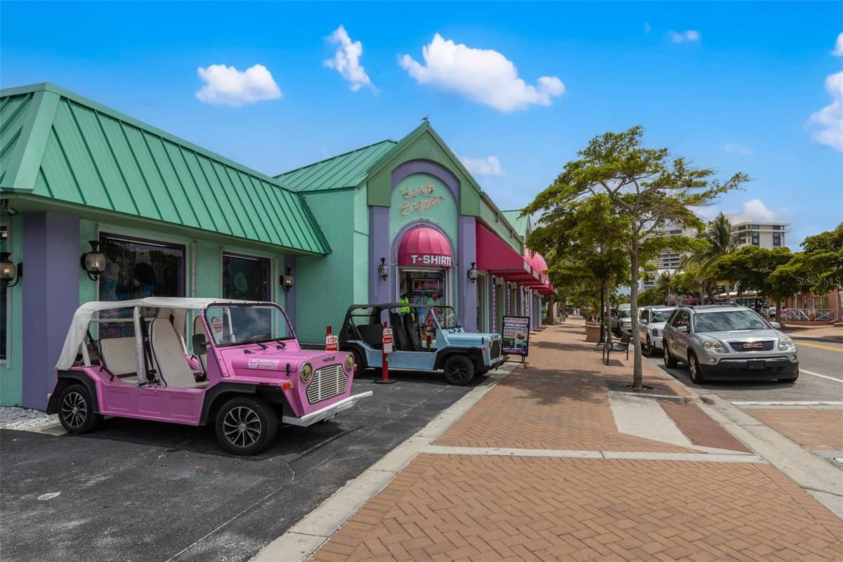 2702 GRAND CAYMAN STREET — photo 42 of 63