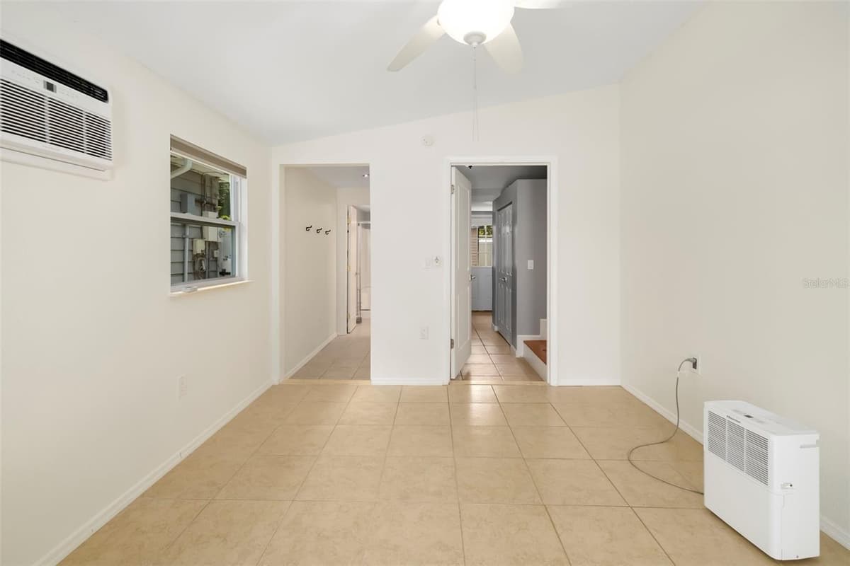 2702 GRAND CAYMAN STREET — photo 21 of 63