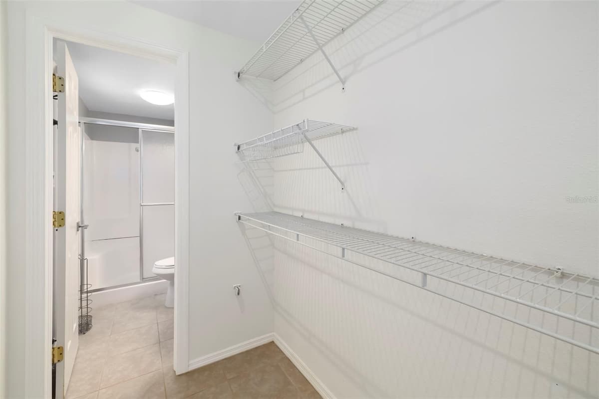 2702 GRAND CAYMAN STREET — photo 16 of 63