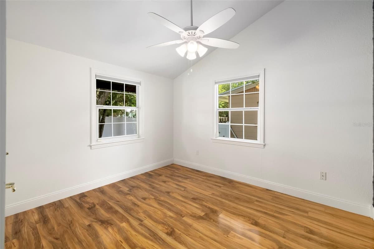 2702 GRAND CAYMAN STREET — photo 28 of 63