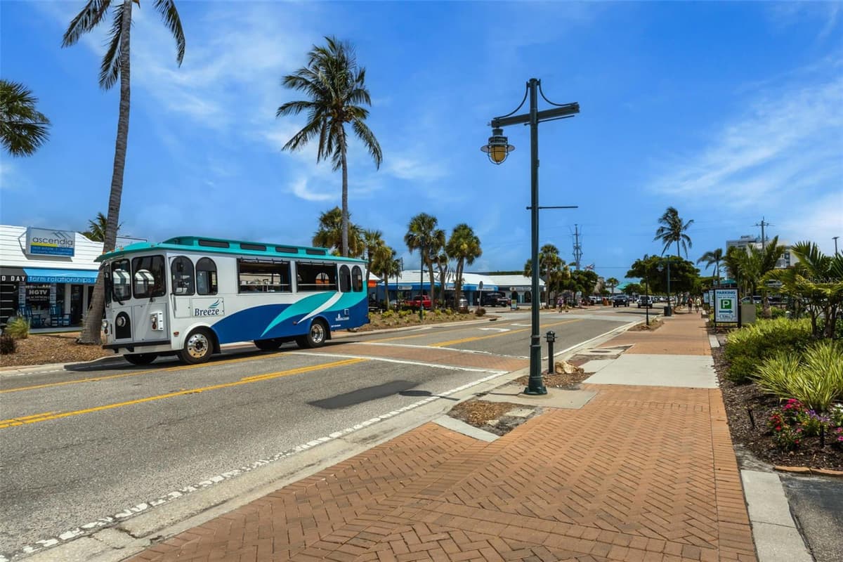 2702 GRAND CAYMAN STREET — photo 55 of 63