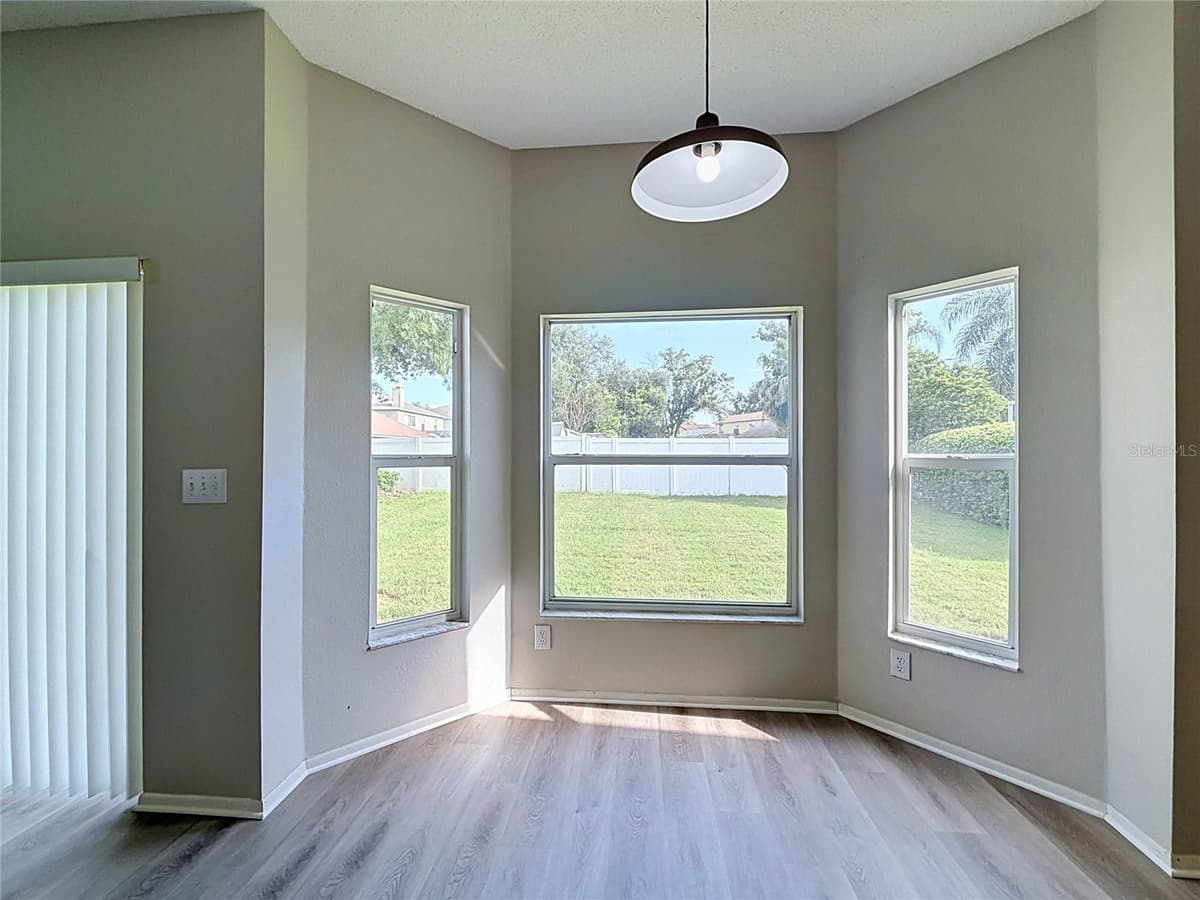 27402 CORAL SPRINGS DRIVE — photo 14 of 38