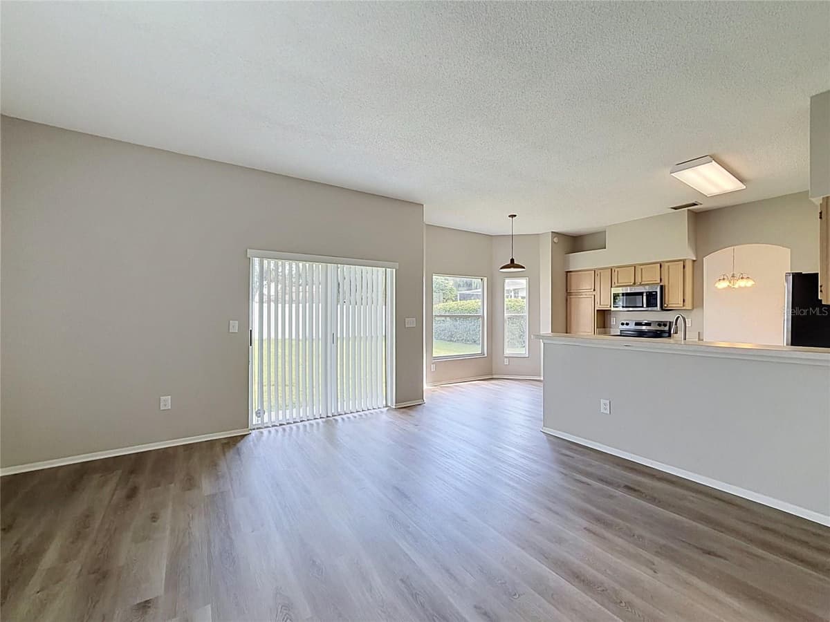 27402 CORAL SPRINGS DRIVE — photo 19 of 38