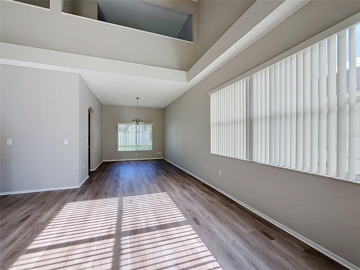 27402 CORAL SPRINGS DRIVE — photo 4 of 38
