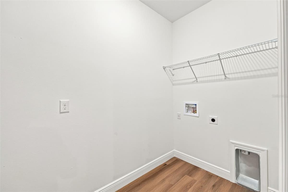 7930 PITCAIRN WAY — photo 30 of 35