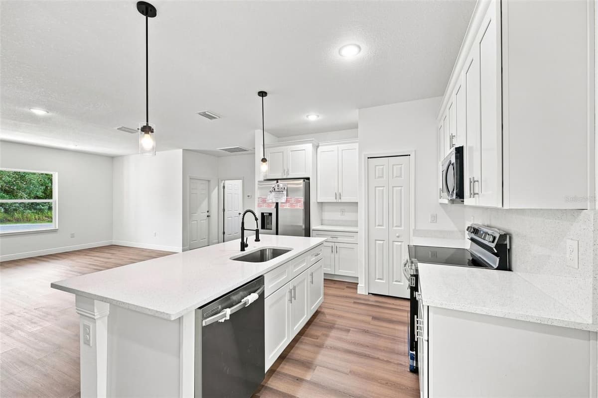 7930 PITCAIRN WAY — photo 16 of 35