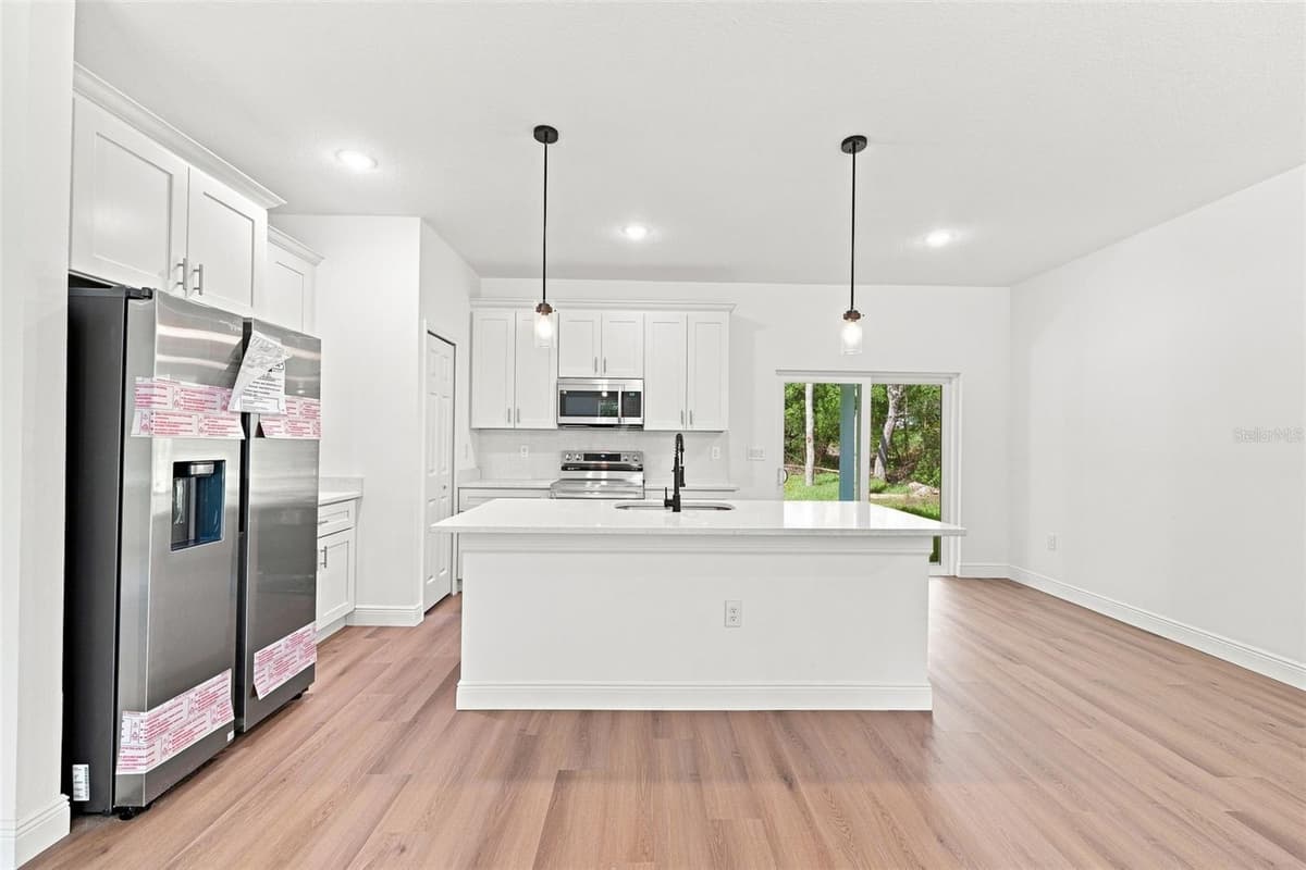 7930 PITCAIRN WAY — photo 13 of 35
