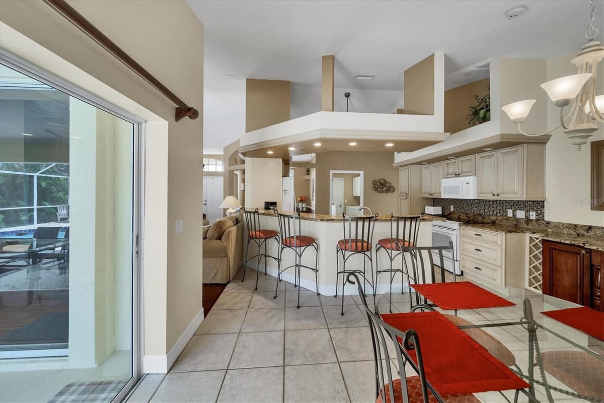 36 PINE VALLEY COURT — photo 15 of 42