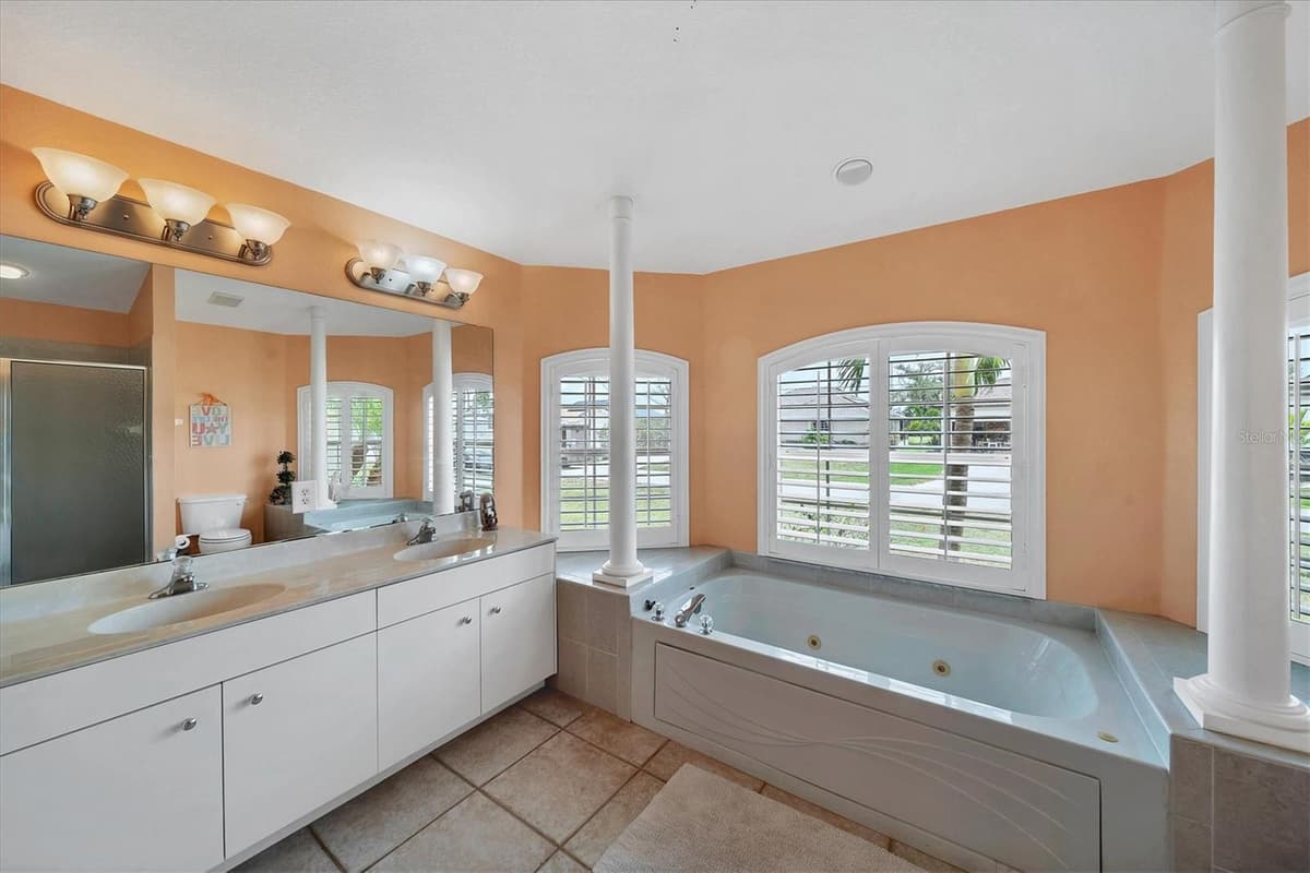 36 PINE VALLEY COURT — photo 21 of 42