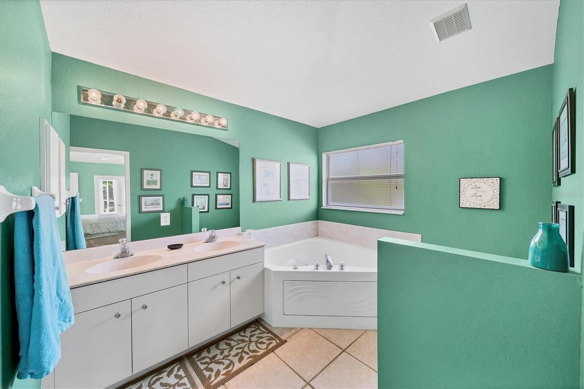 36 PINE VALLEY COURT — photo 27 of 42