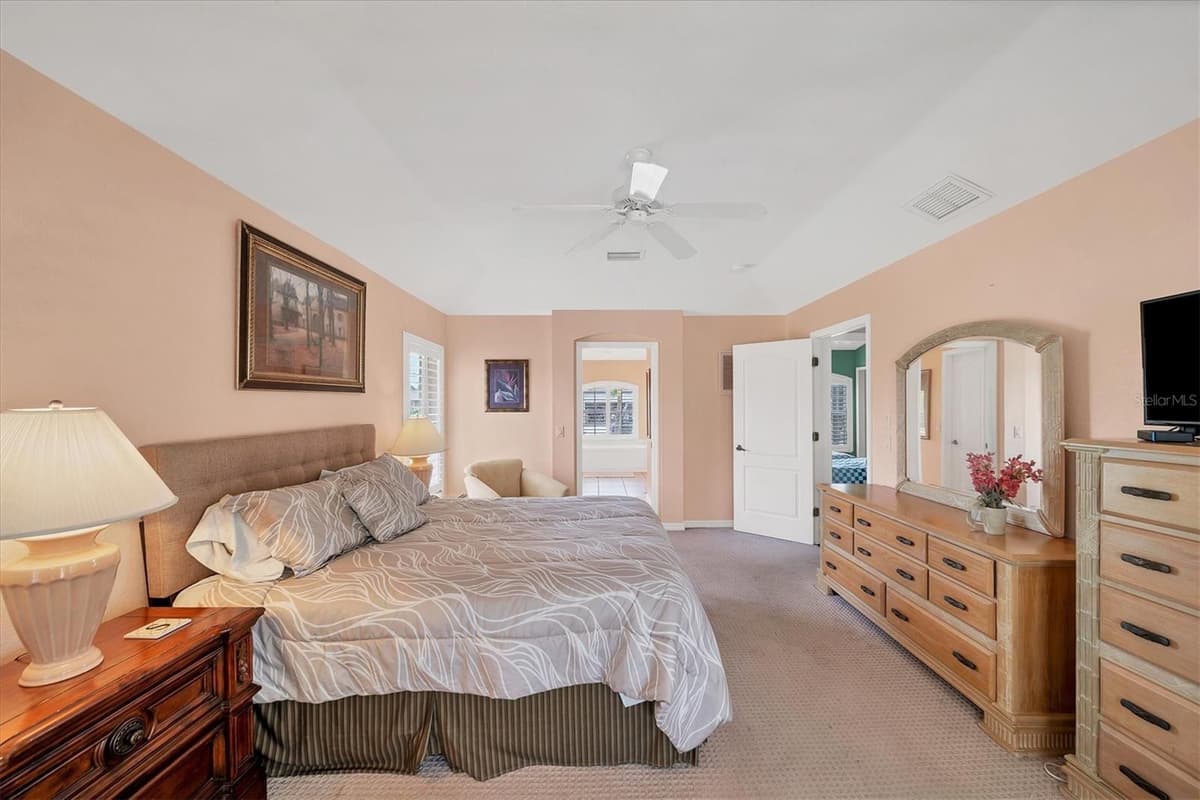 36 PINE VALLEY COURT — photo 19 of 42