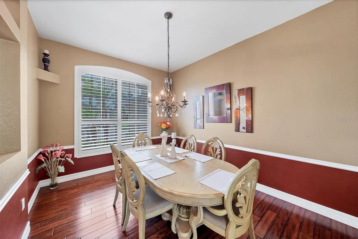 36 PINE VALLEY COURT — photo 8 of 42