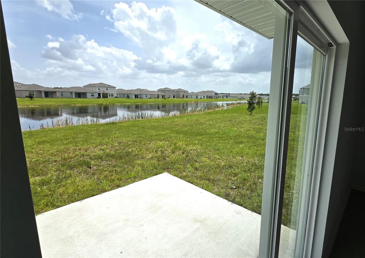 5618 GINGHAM DRIVE — photo 14 of 39