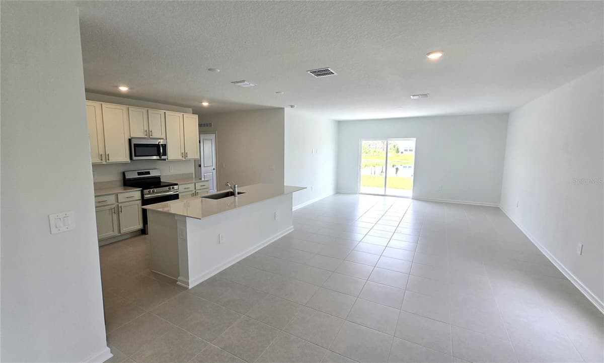5618 GINGHAM DRIVE — photo 5 of 39