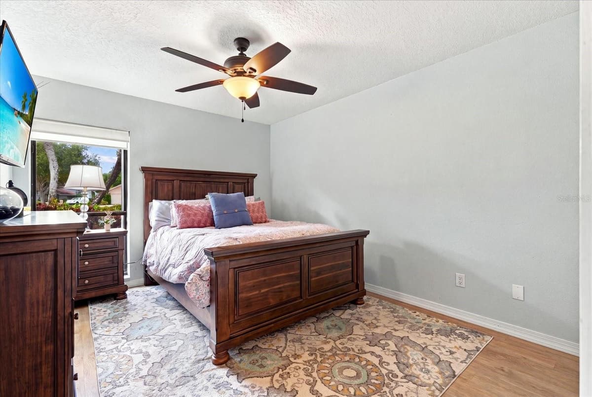 3441 HINSDALE COURT — photo 31 of 61