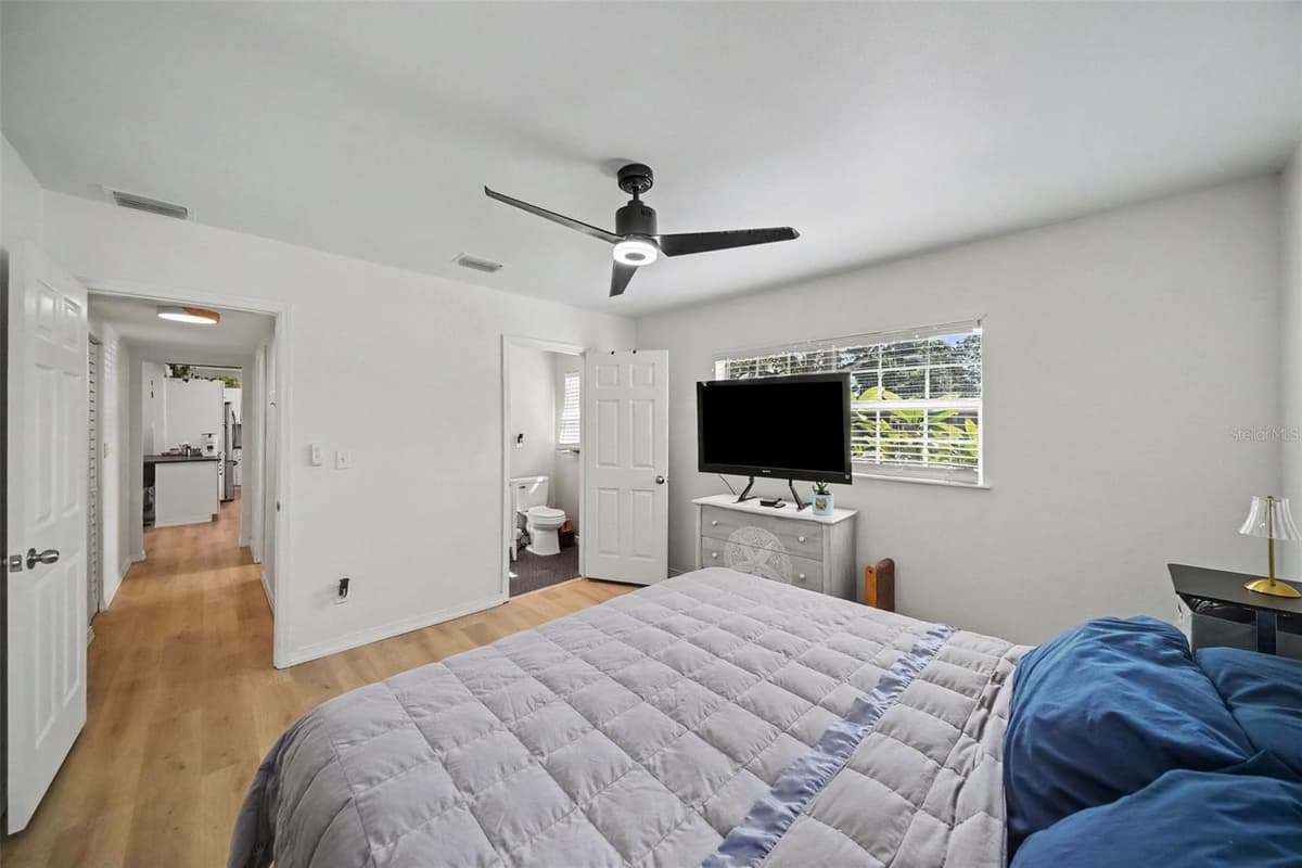 4636 BAY COURT AVENUE — photo 11 of 30