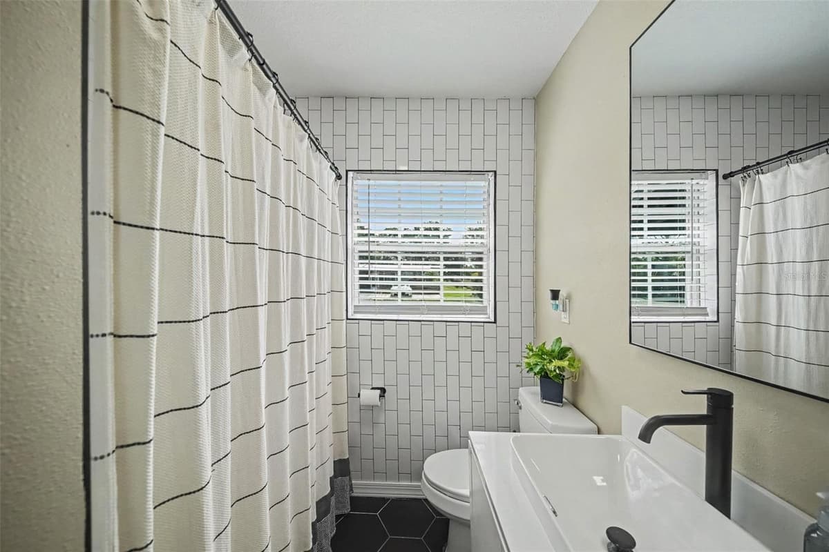 4636 BAY COURT AVENUE — photo 16 of 30