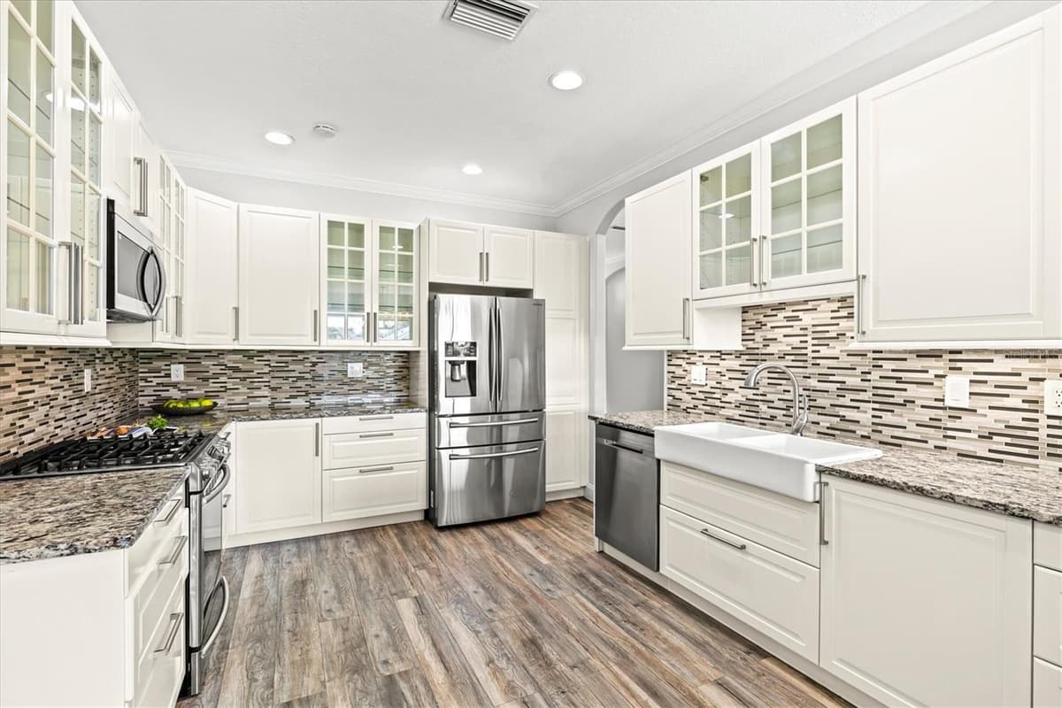 1731 OLD SUMMERWOOD BOULEVARD — photo 32 of 92