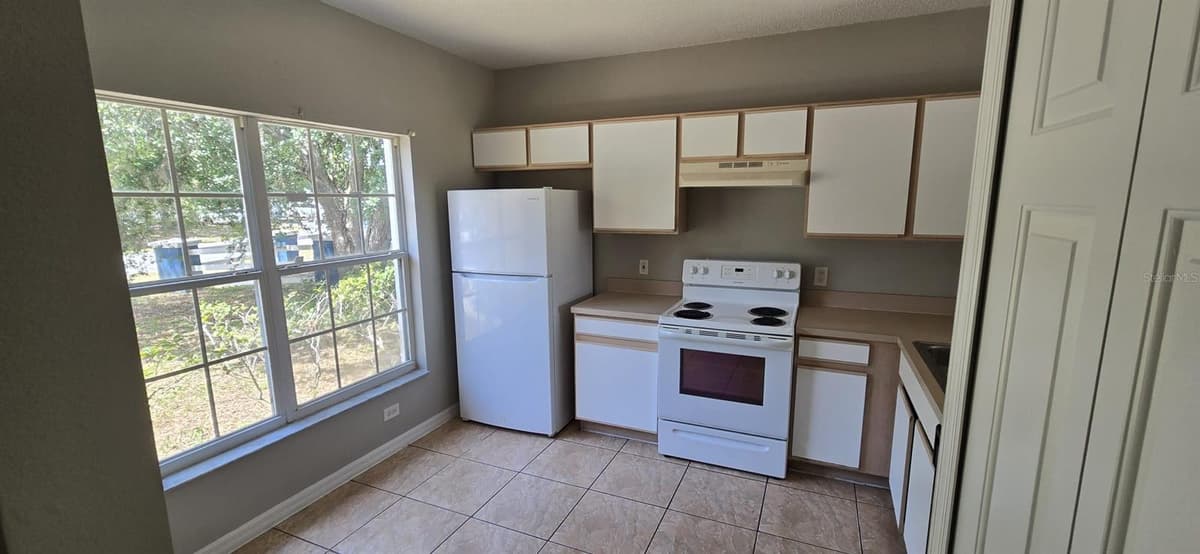 607 ESCONDIDO COURT — photo 6 of 21