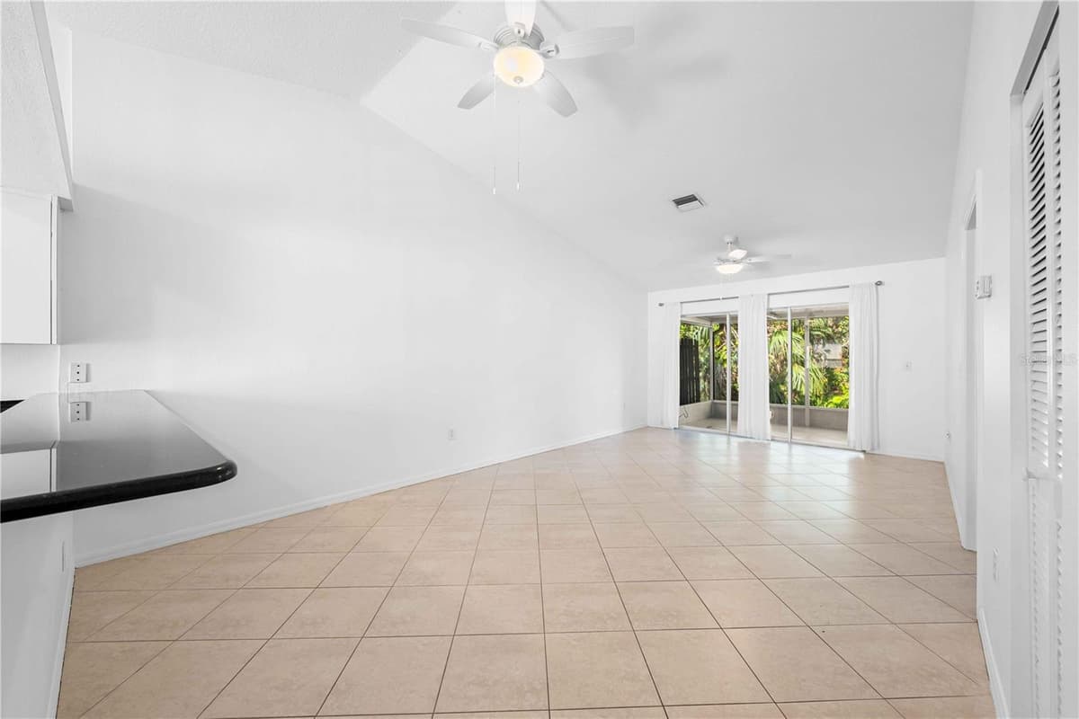 630 JEFFERSON AVENUE — photo 5 of 28