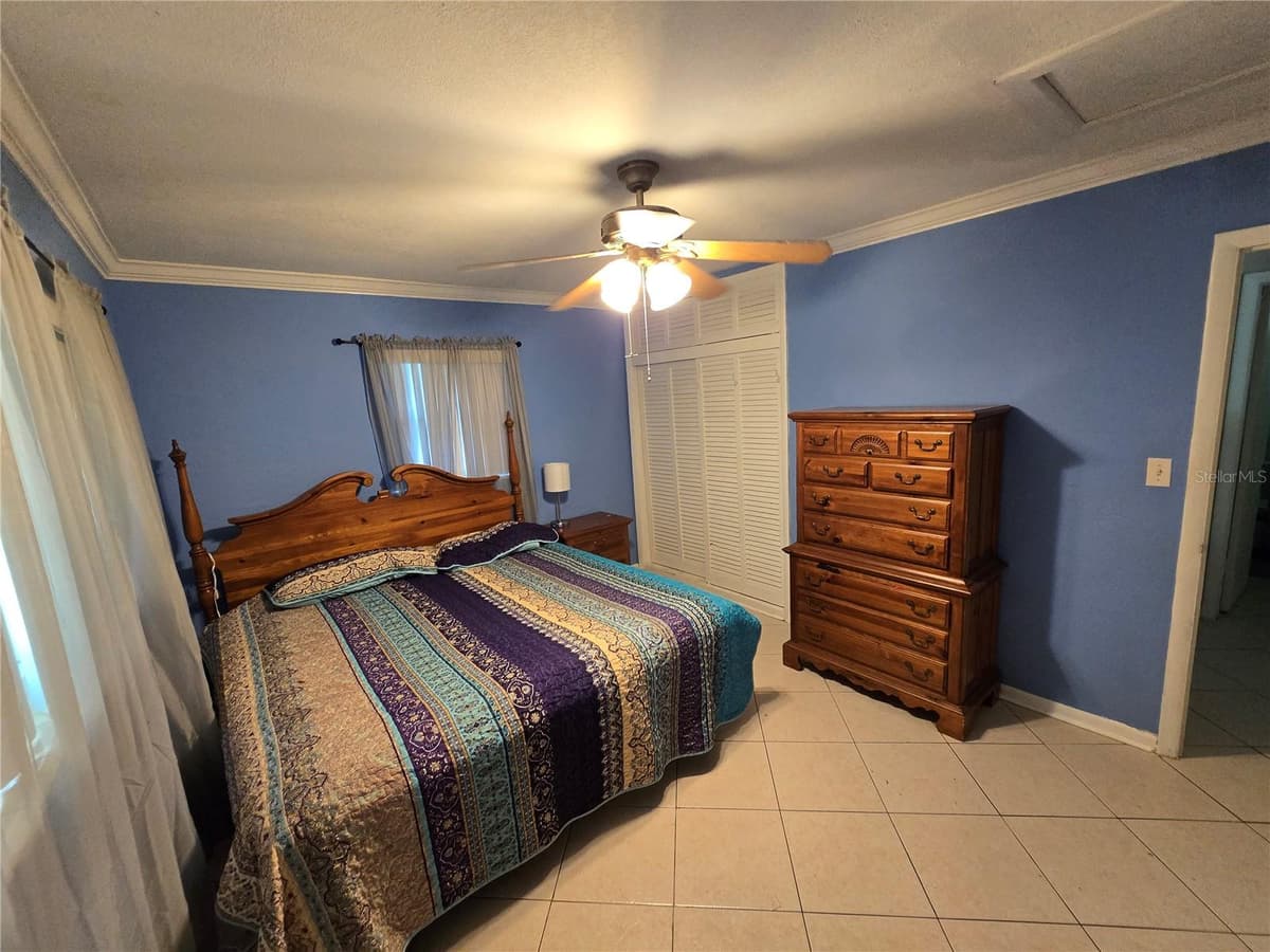 2456 EDNOR STREET — photo 7 of 23
