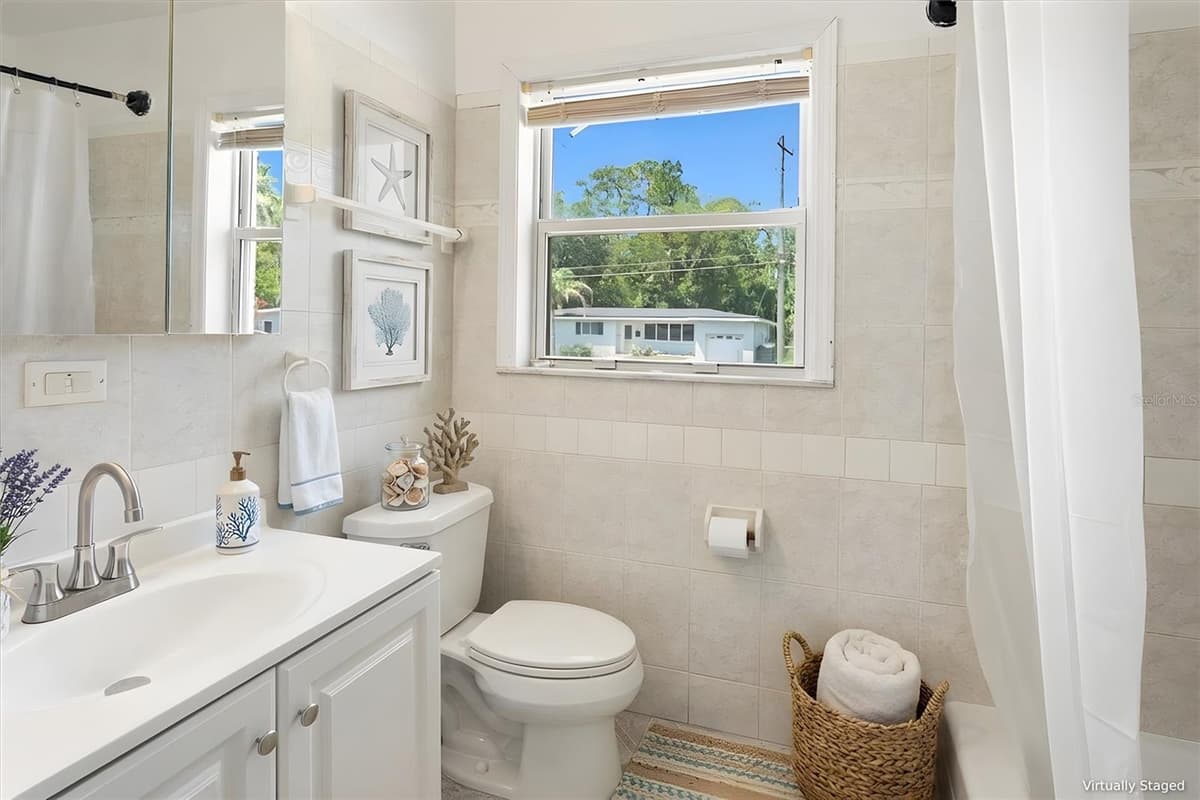 2125 LOU DRIVE — photo 29 of 53