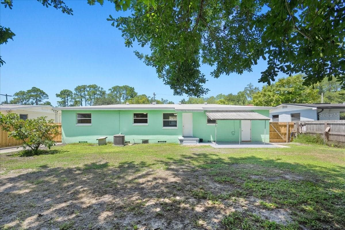 2125 LOU DRIVE — photo 45 of 53