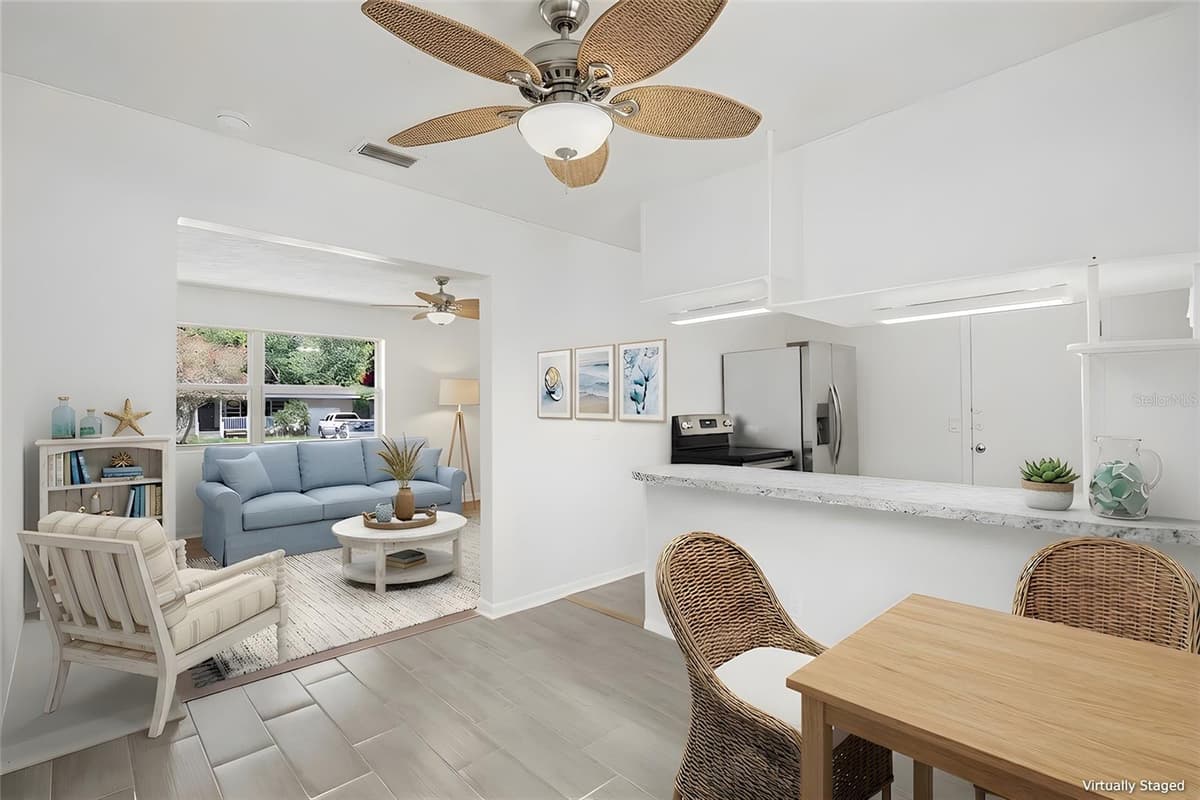 2125 LOU DRIVE — photo 13 of 53