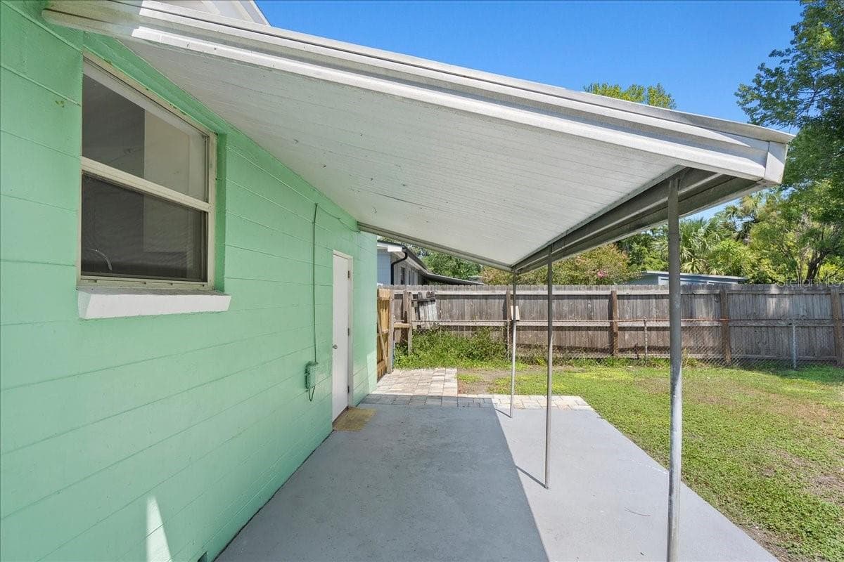 2125 LOU DRIVE — photo 44 of 53