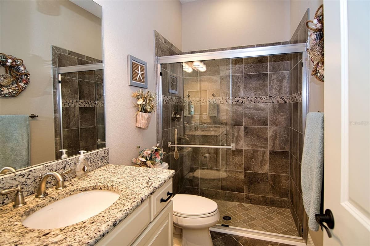 3456 FORSYTHIA DRIVE — photo 24 of 74