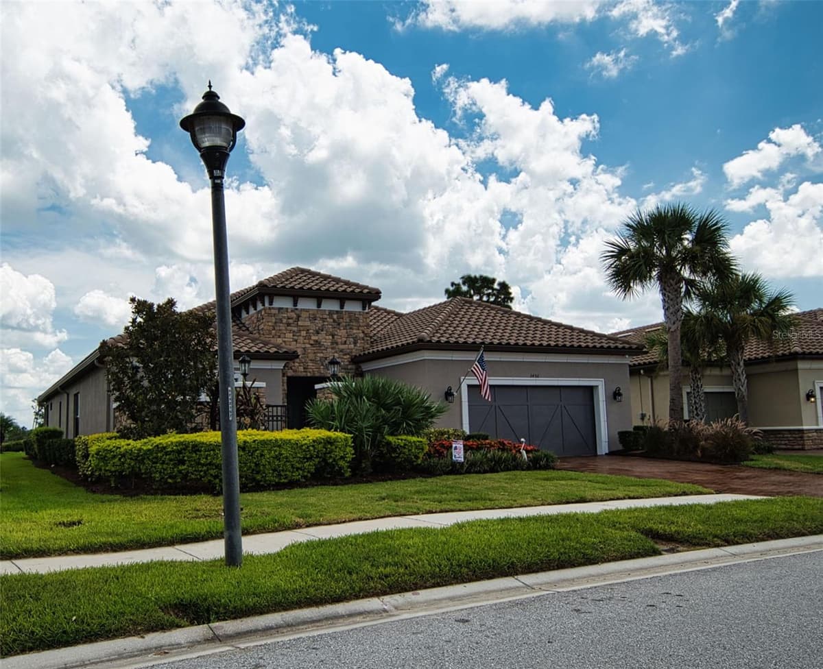 3456 FORSYTHIA DRIVE — photo 3 of 74