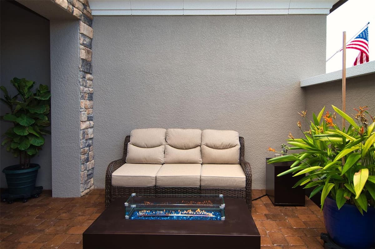 3456 FORSYTHIA DRIVE — photo 13 of 74
