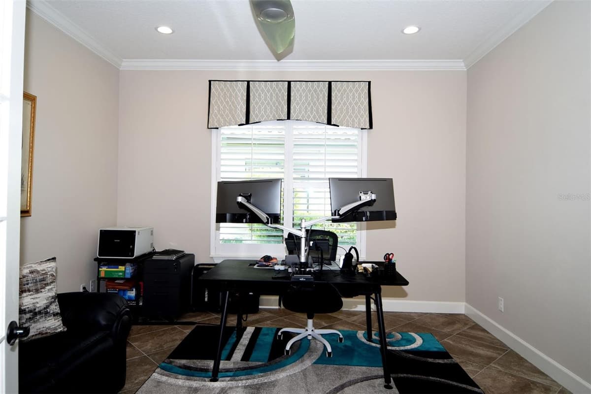 3456 FORSYTHIA DRIVE — photo 26 of 74