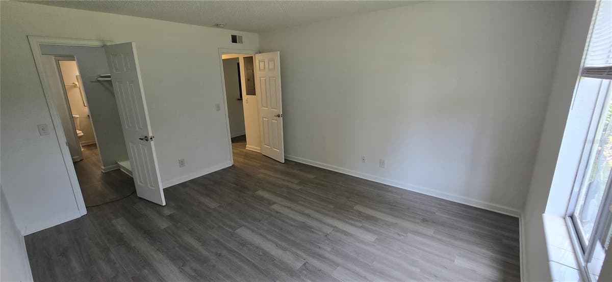 8849 OLD KINGS RD — photo 54 of 74