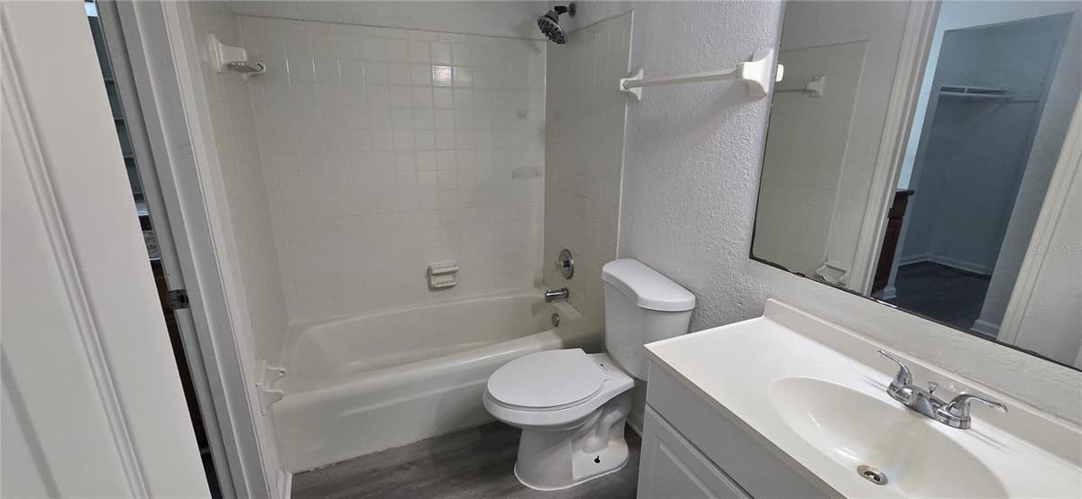 8849 OLD KINGS RD — photo 7 of 74