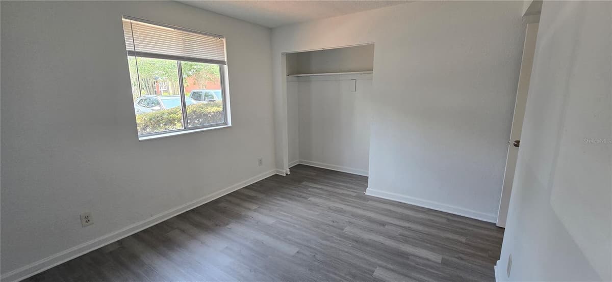 8849 OLD KINGS RD — photo 11 of 74