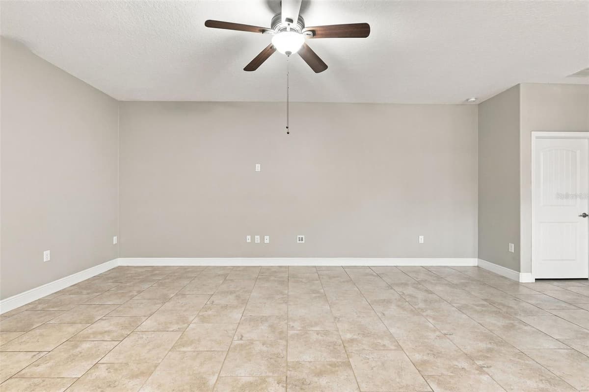 463 RIVER SQUARE LANE — photo 7 of 45